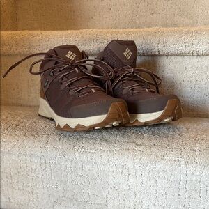 Columbia Hiking Shoes